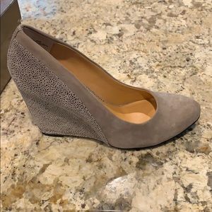 Woman’s size 6.5 shoes worn 1 time.